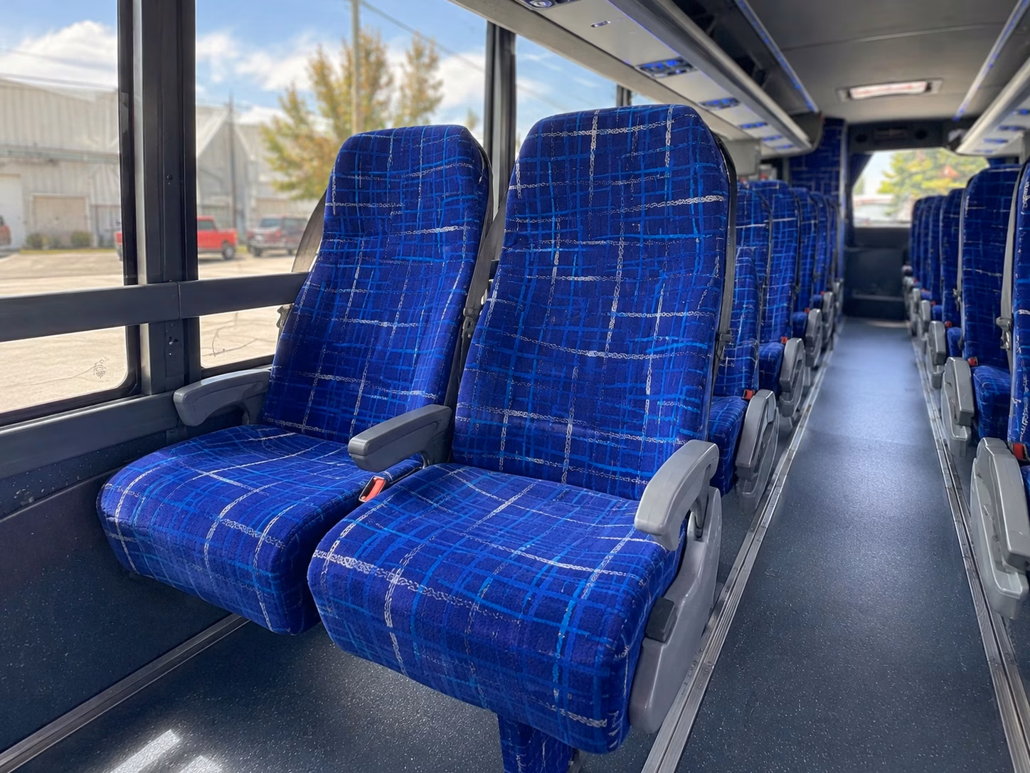 franklin party bus rentals for game day tailgates and celebrations