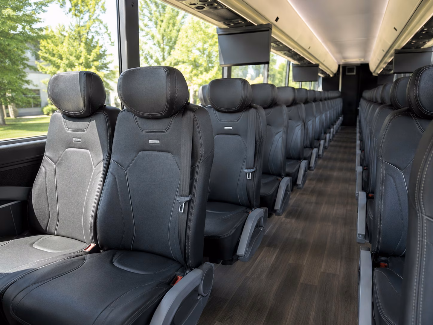 guest shuttles between franklin hotels and wedding venues