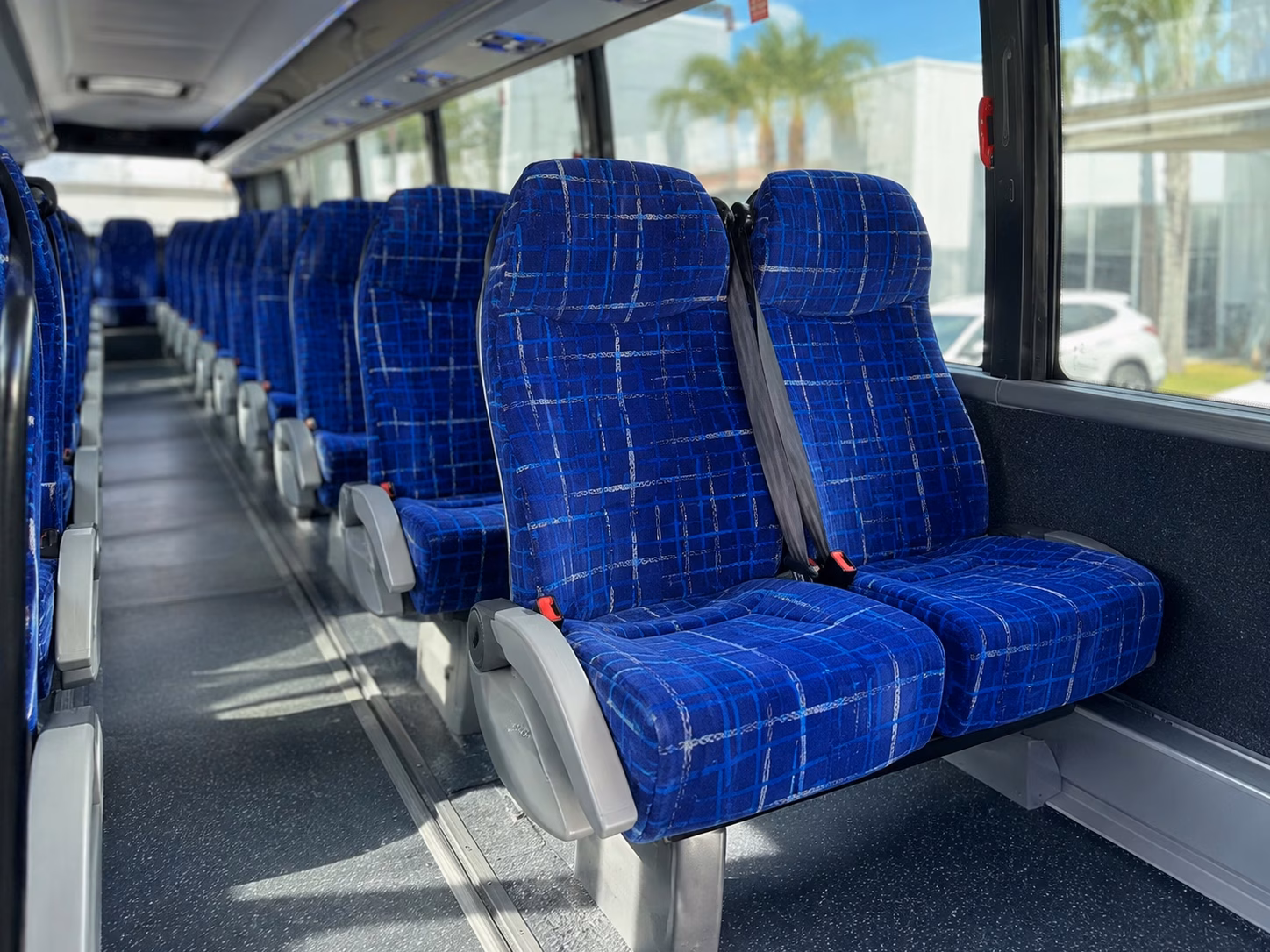 shuttle buses for franklin s most beloved wedding venues